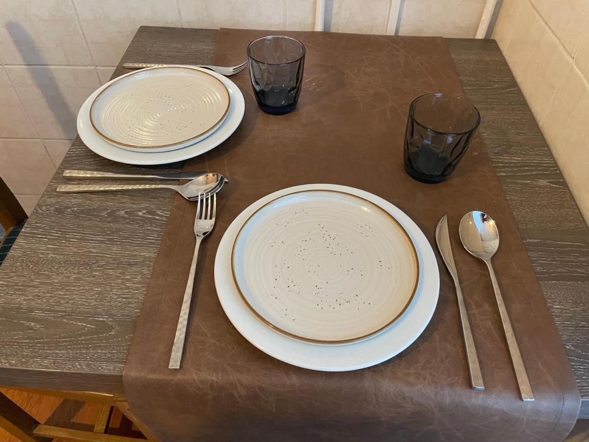 Appartement 2 chambres avec parking privé gratuit Digione Esterno foto
